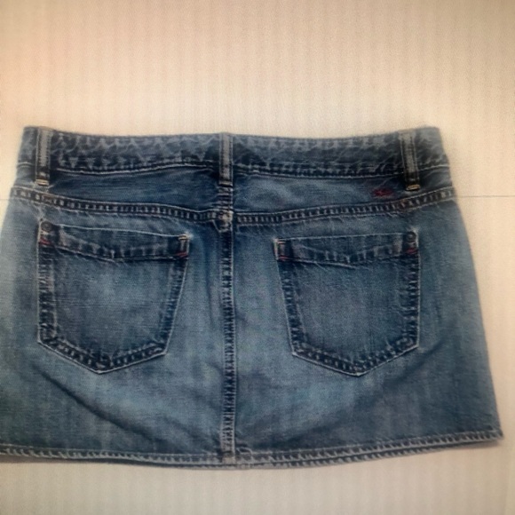 *1969 Ltd. Edition Gap Jeans denim mini skirt, size 6. Mini skirt. - Picture 2 of 7